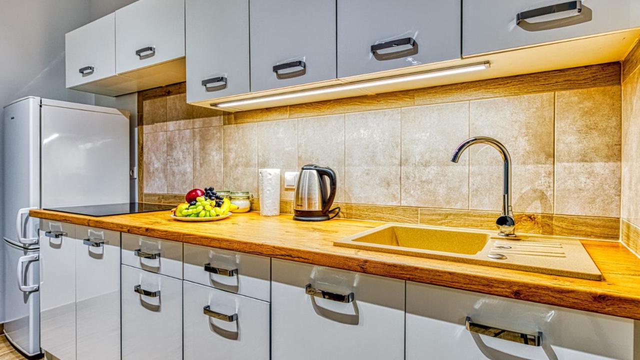 Angelika B1 - 5d Apartment